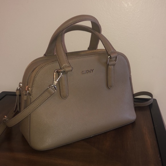 DKNY Saffiano leather Bryant Park handbag - Picture 2 of 12